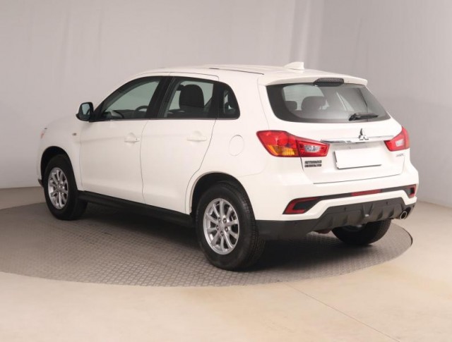 Mitsubishi ASX  1.6 MIVEC Inform