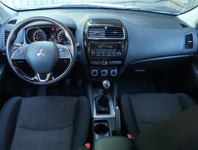 Mitsubishi ASX  1.6 MIVEC Inform