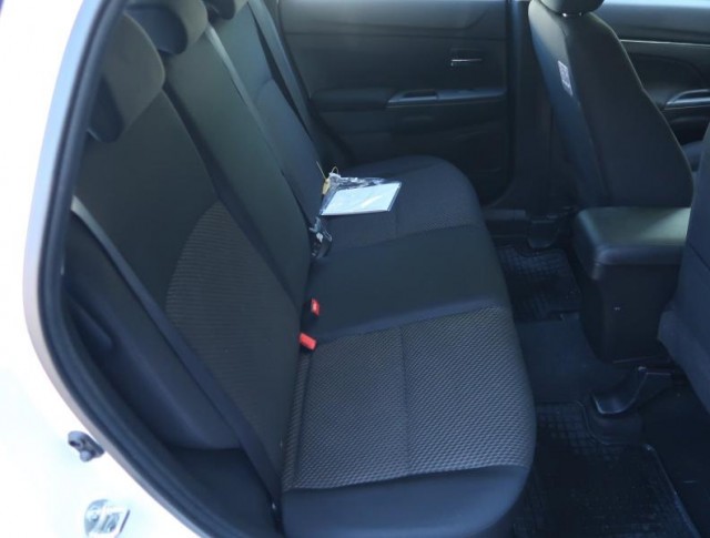 Mitsubishi ASX  1.6 MIVEC Inform