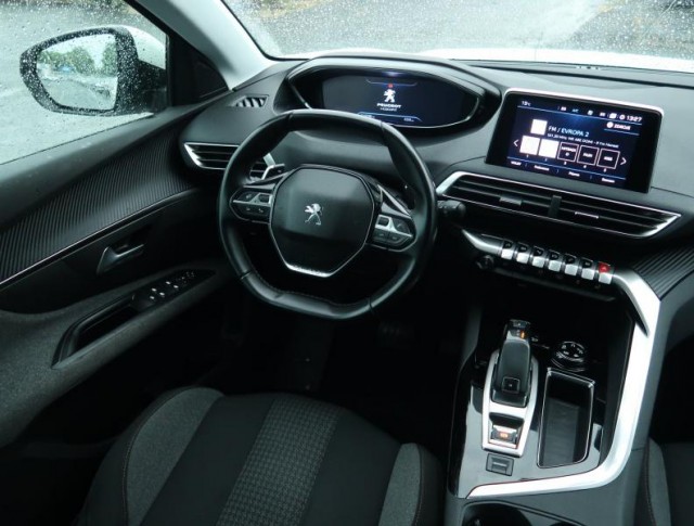 Peugeot 5008  PureTech 130 