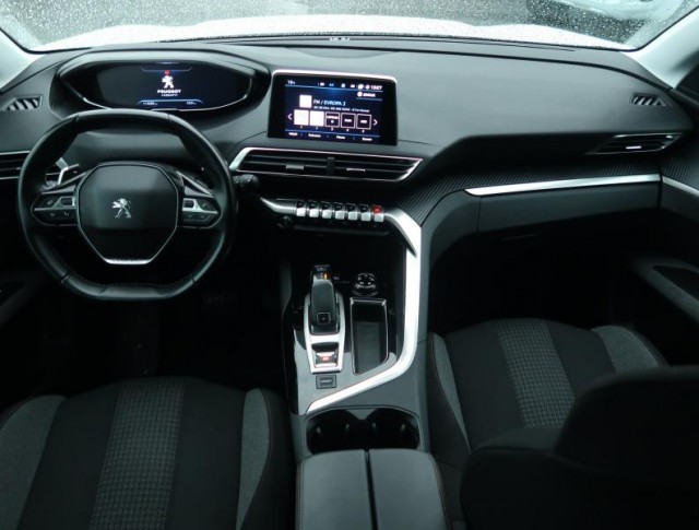 Peugeot 5008  PureTech 130 