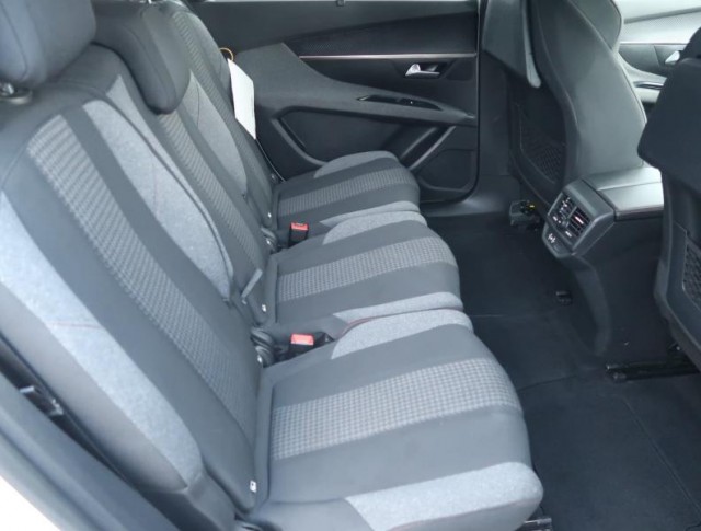 Peugeot 5008  PureTech 130 