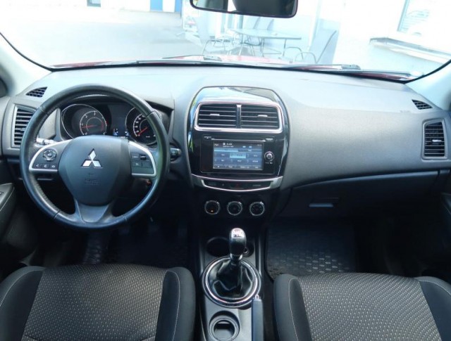 Mitsubishi ASX  1.8 DI-D MIVEC Intense