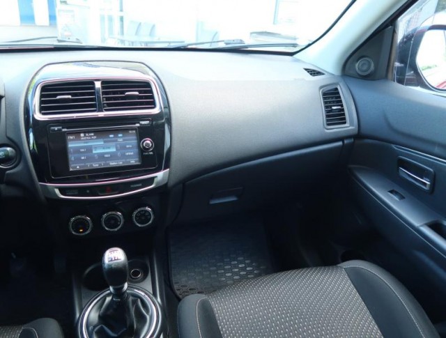 Mitsubishi ASX  1.8 DI-D MIVEC Intense