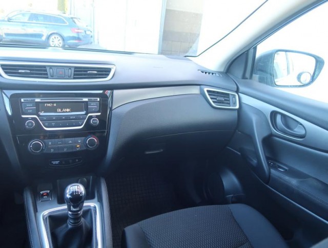 Nissan Qashqai  1.2 DIG-T 