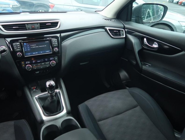 Nissan Qashqai  1.5 dCi 