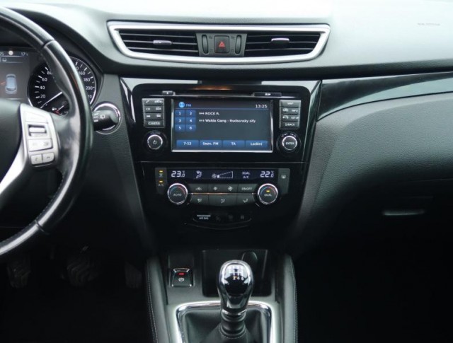 Nissan Qashqai  1.5 dCi 