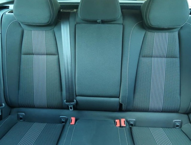 Škoda Karoq  1.5 TSI Style