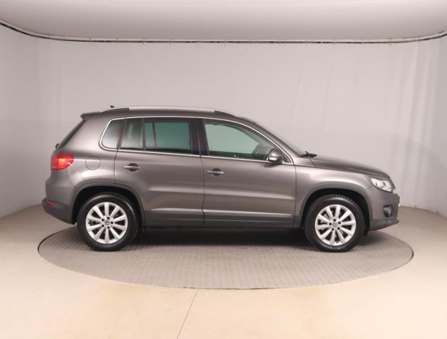 Volkswagen Tiguan  2.0 TDI 