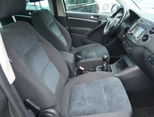 Volkswagen Tiguan  2.0 TDI 