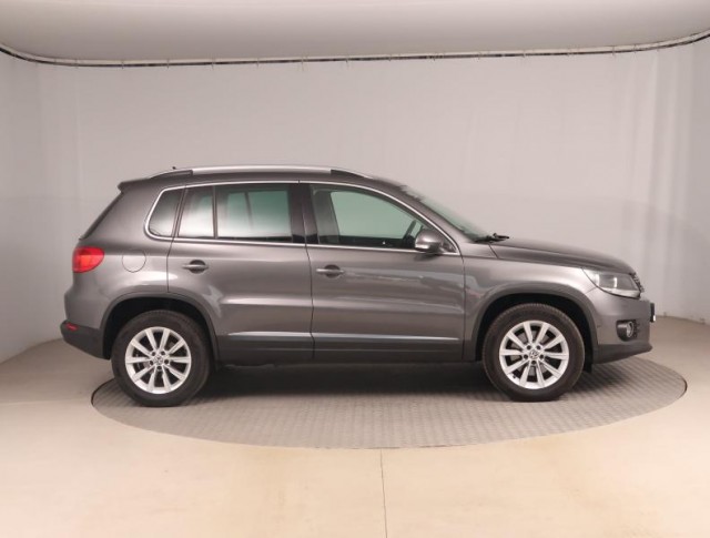 Volkswagen Tiguan  2.0 TDI 