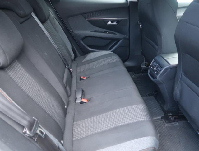 Peugeot 3008  1.2 PureTech 