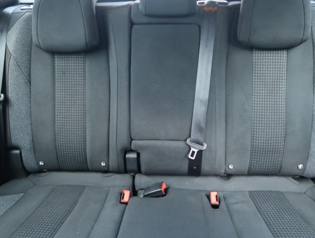 Peugeot 3008  1.2 PureTech 