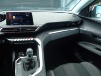 Peugeot 3008  1.2 PureTech 