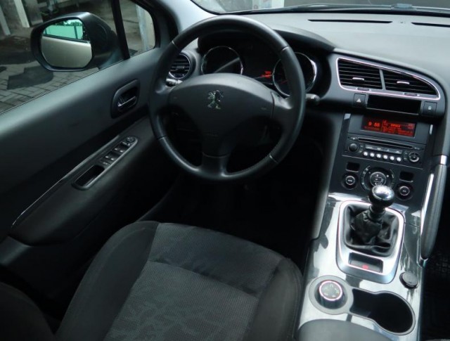 Peugeot 3008  1.6 HDi 