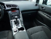 Peugeot 3008  1.6 HDi 