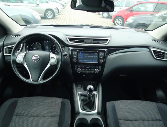 Nissan Qashqai  1.2 DIG-T 