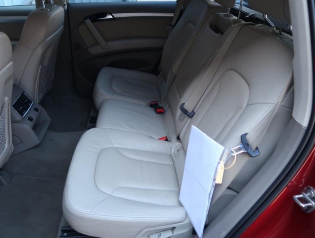 Audi Q7  3.0 TDI 