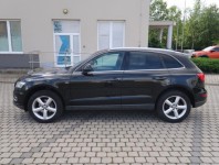 Audi Q5  2.0 TDI S line