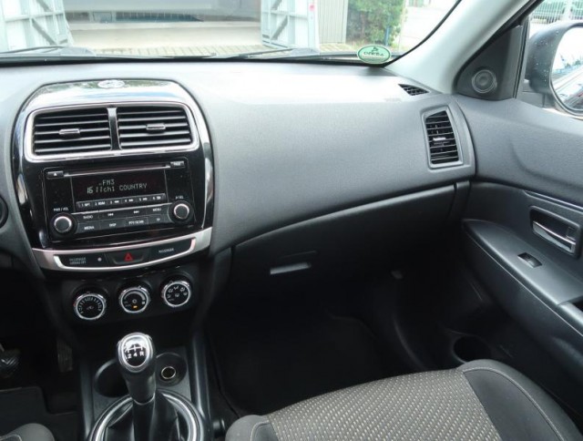 Mitsubishi ASX  1.6 MIVEC 