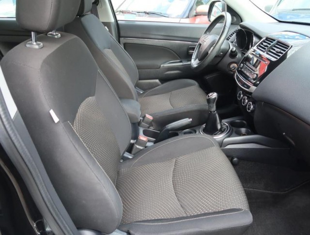 Mitsubishi ASX  1.6 MIVEC 