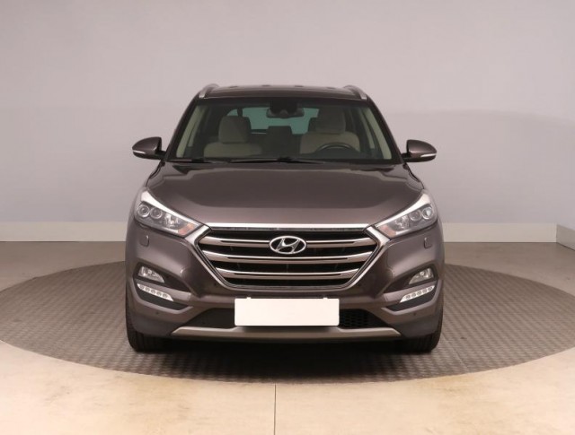Hyundai Tucson  2.0 CRDi 