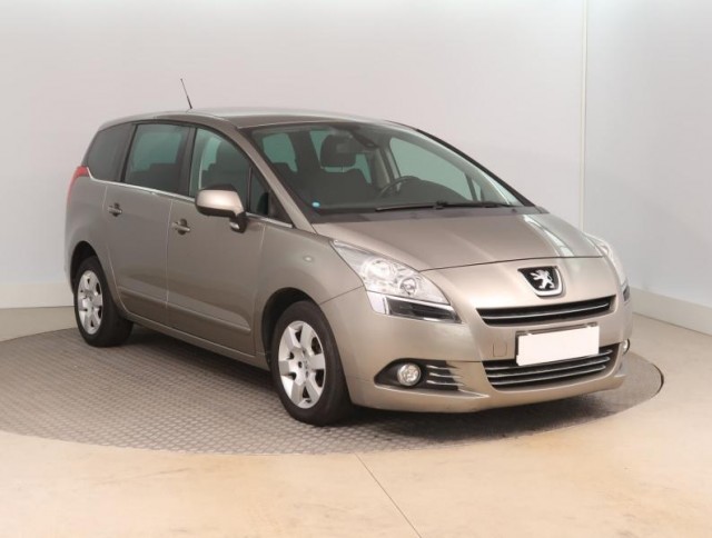 Peugeot 5008  1.6 HDi 