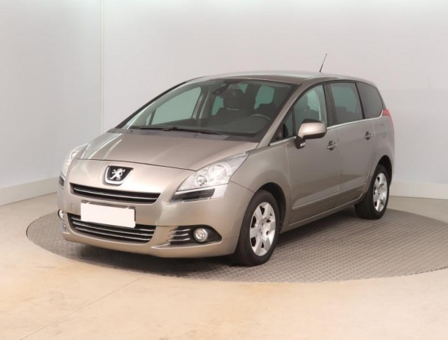 Peugeot 5008  1.6 HDi 