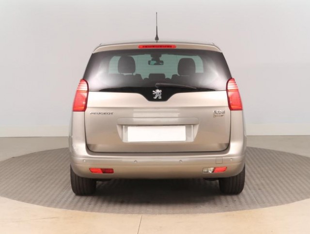 Peugeot 5008  1.6 HDi 