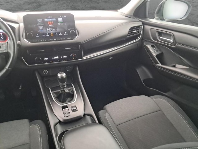 Nissan Qashqai  1.3 DIG-T 