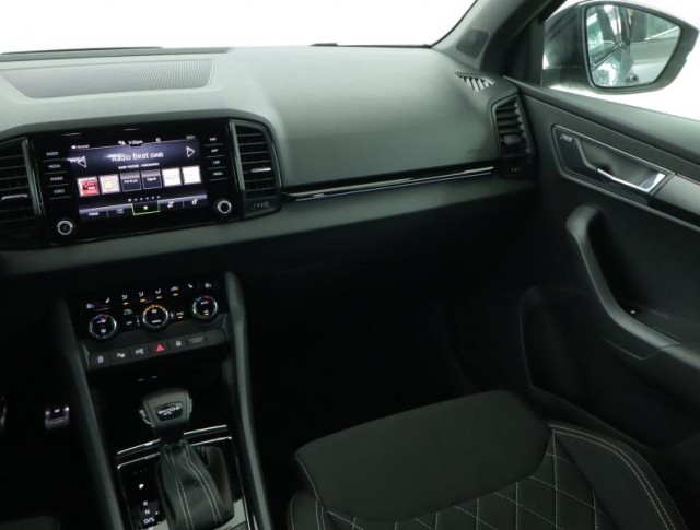 Škoda Karoq  1.5 TSI Sportline