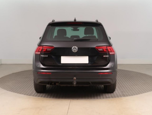 Volkswagen Tiguan  2.0 TSI Highline