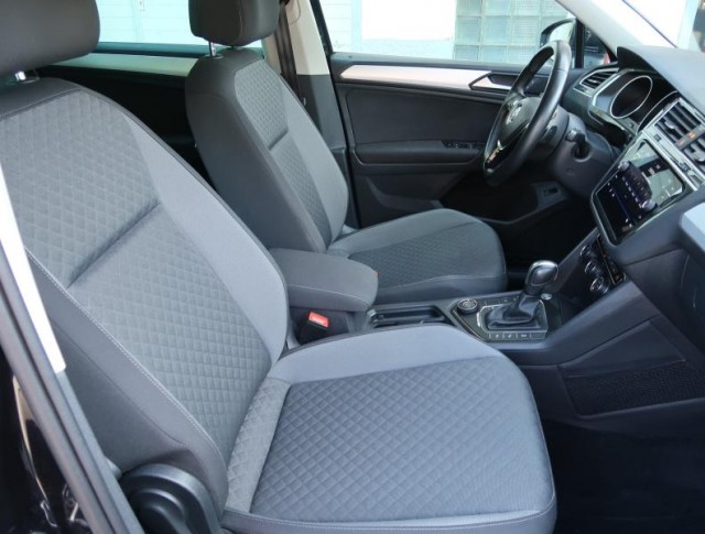 Volkswagen Tiguan  2.0 TSI Highline