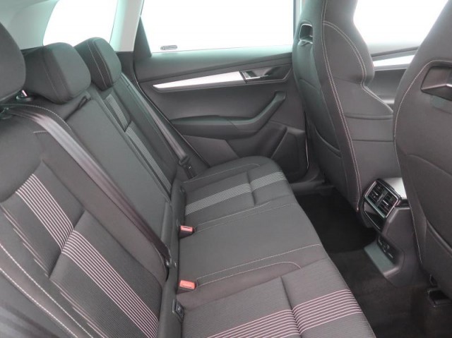 Škoda Karoq  1.0 TSI 