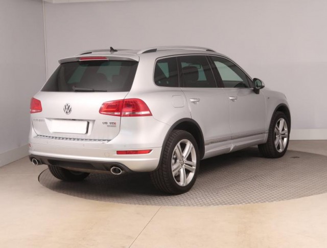 Volkswagen Touareg  3.0 TDI 