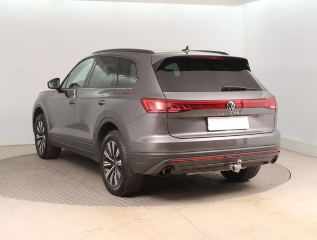 Volkswagen Touareg  3.0 TDI 