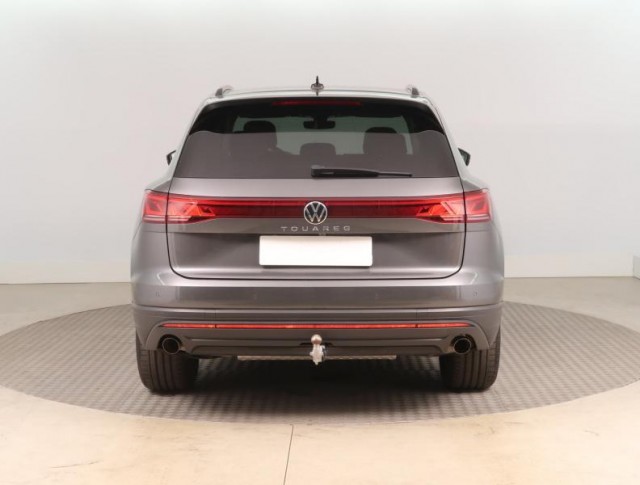 Volkswagen Touareg  3.0 TDI 