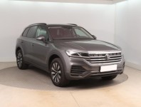 Volkswagen Touareg  3.0 TDI 