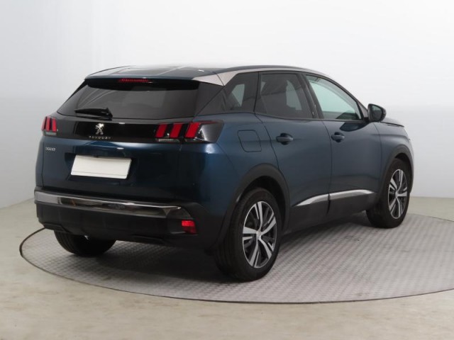 Peugeot 3008  1.2 PureTech Allure