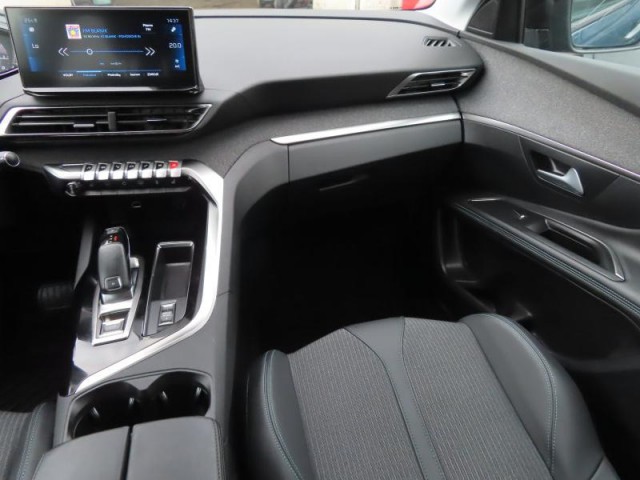 Peugeot 3008  1.2 PureTech Allure