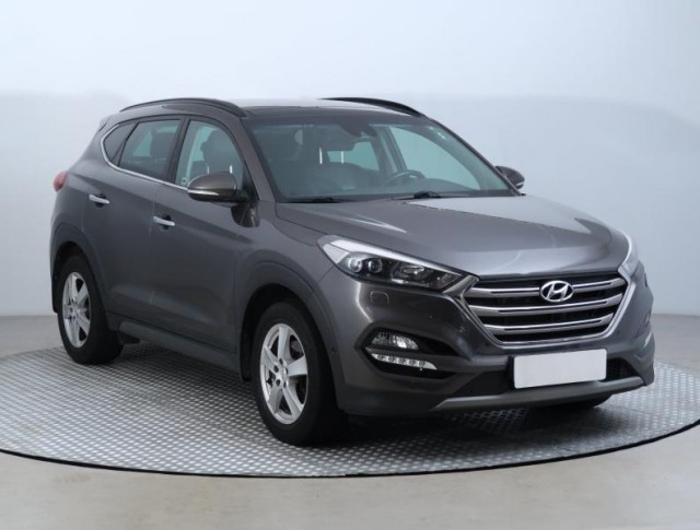 Hyundai Tucson  2.0 CRDi 