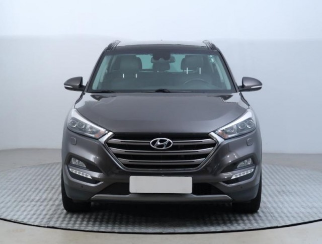 Hyundai Tucson  2.0 CRDi 