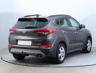 Hyundai Tucson  2.0 CRDi 