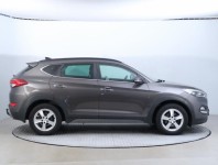 Hyundai Tucson  2.0 CRDi 