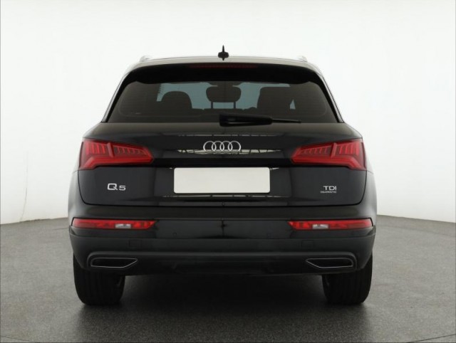 Audi Q5  2.0 TDI 