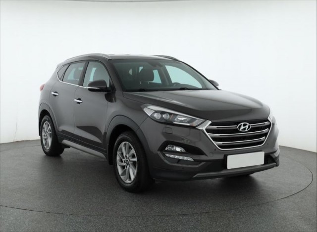 Hyundai Tucson  2.0 CRDi 