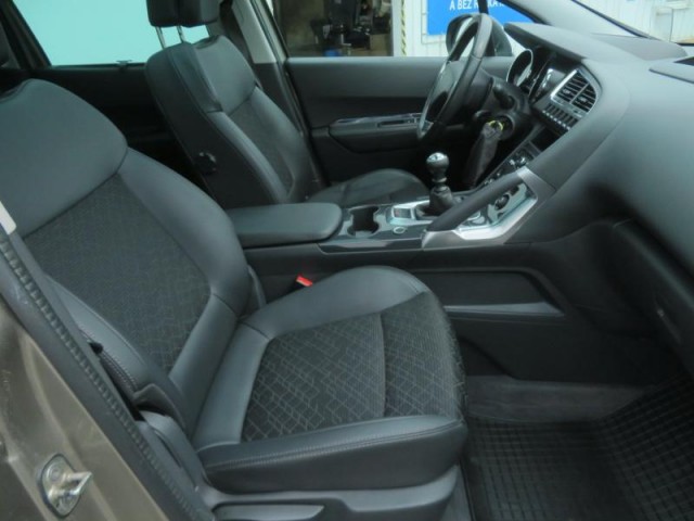 Peugeot 3008  1.6 BlueHDi Allure