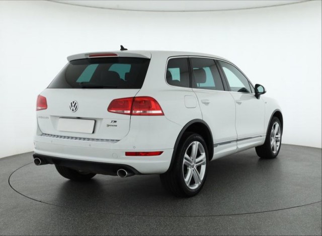 Volkswagen Touareg  3.0 TDI R-Line