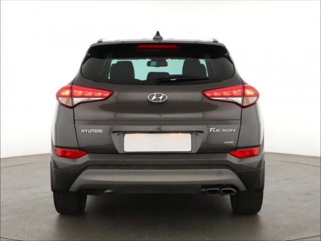 Hyundai Tucson  2.0 CRDi 