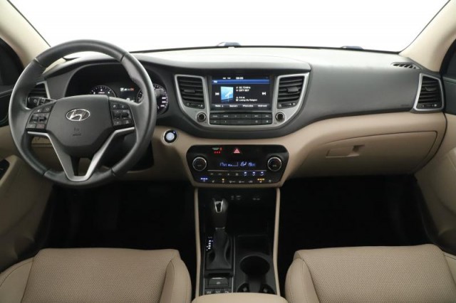 Hyundai Tucson  2.0 CRDi 